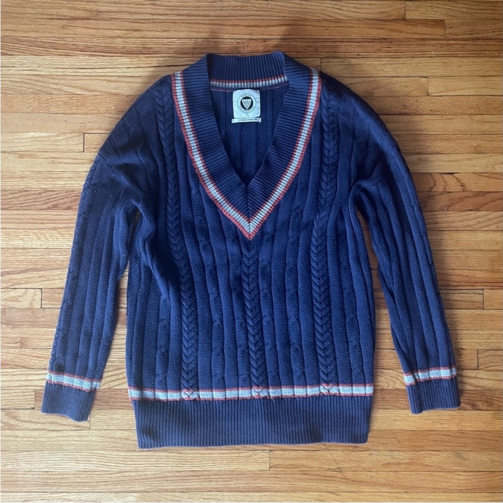 Urban Outfitters ‘Alexandra’ Cable Knit V-Neck Sweater - Picture 3 of 7